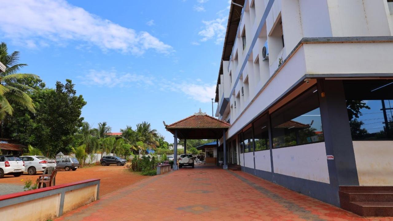 فندق Kukuresidency Wadakkanchery المظهر الخارجي الصورة