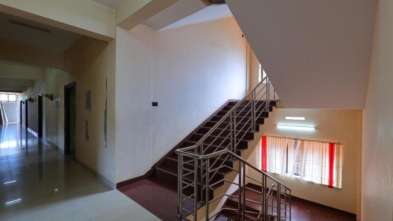 فندق Kukuresidency Wadakkanchery المظهر الخارجي الصورة